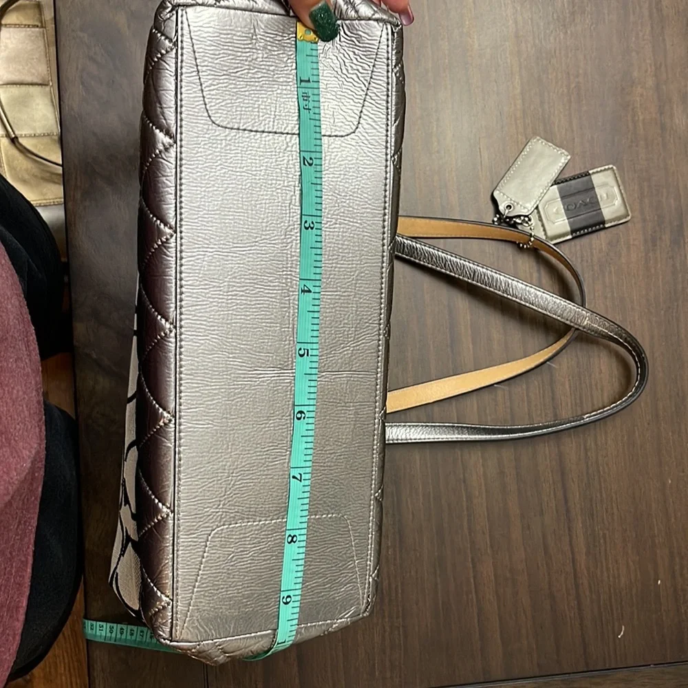 Black and silver coach purse - Picture 8 of 10